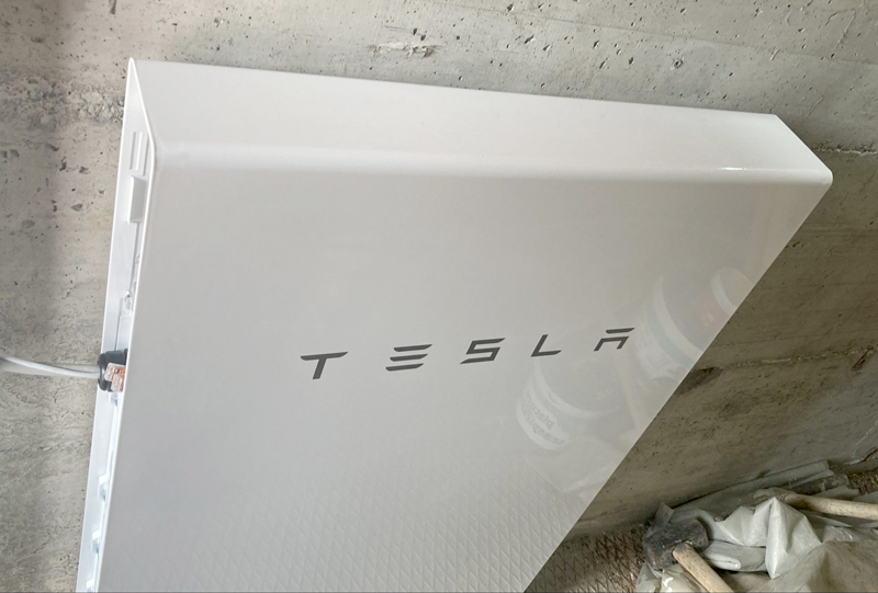 Batteria Tesla - particolare