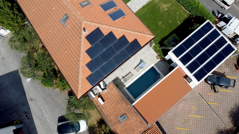impianto fotovoltaico completo visione dall'alto