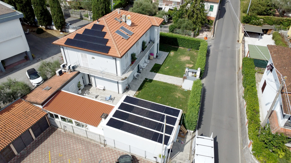 impianto fotovoltaico completo per abitazione e garage