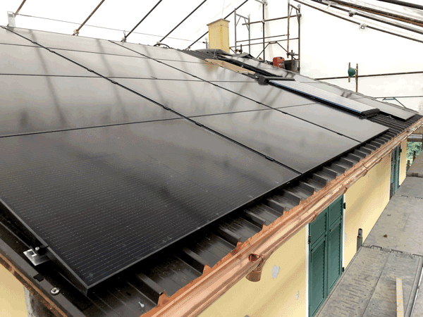 pannelli-fotovoltaici-installazione-a-tetto