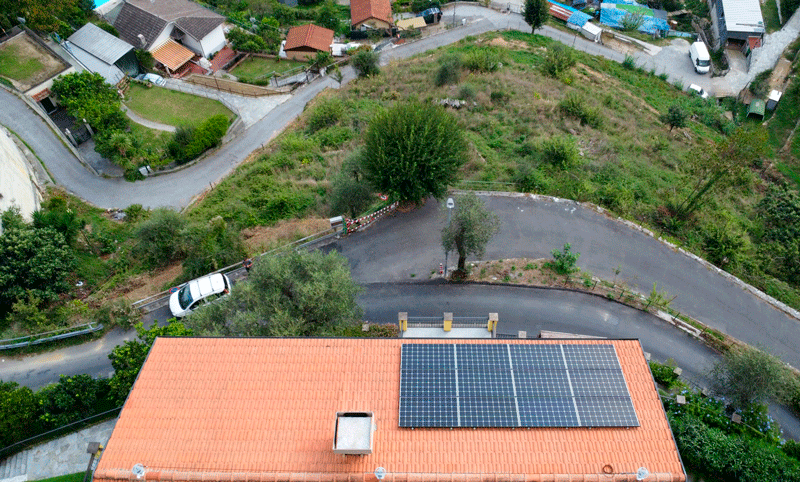 moduli fotovoltaici su tetto